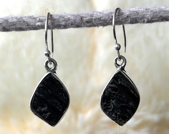 Orecchini di Tormalina Nera grezza e Argento 925 - Orecchini Tormalina