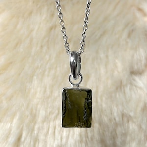 Natural Moldavite Necklace, Tektite Necklace, Moldavite Pendant, Authentic Moldavite, Czech Moldavite, Moldavite Jewelry for Christmas