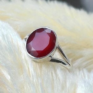 Natürlicher roter jemenitischer Aqeeq-Ring, roter Aqeeq-Ring, jemenitischer Achat-Steinring, handgefertigter Ring aus 925 Sterlingsilber, Aqeeq-Steinring