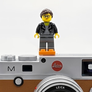 CineBear BearStud™ Hot Shoe | LEGO® Camera Hot Shoe Mount – Minifig & Light Accessory for DSLR or Mirrorless Cameras