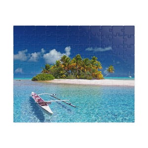 The sparkling sea and traditional boats of Tahiti / Tropical resort jigsaw puzzle / Perfect for relaxing interior decor and gifts