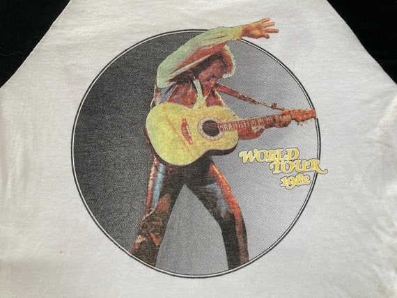 Original NEIL DIAMOND 1982 Tour vintage T SHIRT - image 1