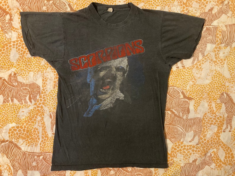 Original SCORPIONS vintage 1982 tour T SHIRT image 4