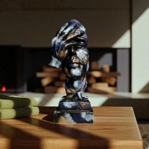 Handmade Abstract Twisted Sculpture – 35 cm Modern Resin Art Decor