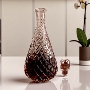 Handgefertigter Luxus Krug aus mundgeblasenem Glas - Elegante Karaffe für Wasser, Wein oder Saft - Dekorativer 1,2 Liter Krug aus Glas
