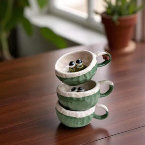 Handmade Frog Mug – 250 ml Cute Ceramic Cup – Gift for Animal Lovers
