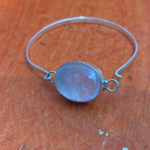 Brazalete de plata 925/Brazalete de cuarzo rosa/Brazalete de cuarzo rosa/Brazalete de diseñador hecho a mano/Brazalete ovalado de cuarzo rosa