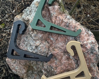 3D-Printed Bow Hanger for Saddle Hunting and Mobile Hunting