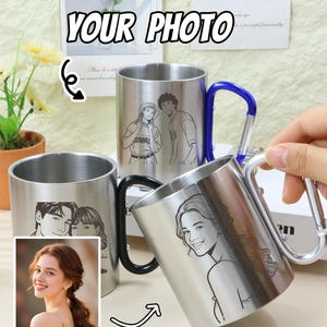 Gepersonaliseerde roestvrijstalen mok met karabijnhaak, aangepaste foto- of tekstbeker, campingmok cadeau, minimalistische lijnkunst portretmok