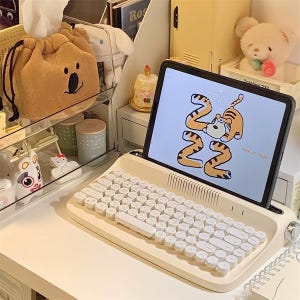 Actto Vintage Typewriter Wireless Keyboard - 86 Key Retro Bluetooth Keyboard for iPad & Tablets