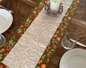 Fall Leaf Table Runner, Green