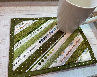 Green Selvage Mug Rug, Cotton Coaster, Quilted placemat