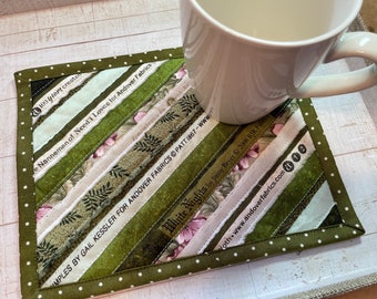 Green Selvage Mug Rug, Cotton Coaster, Quilted placemat