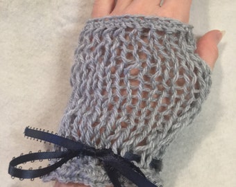 Gray Lacy Fingerless Gloves