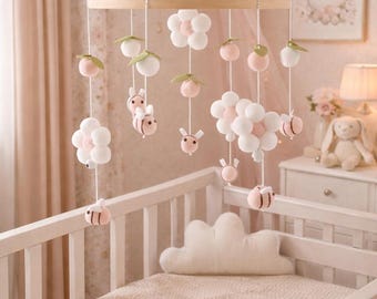 Grazioso mobile floreale in feltro da appendere, mobile per cameretta dei bambini con fiori, mobile per bambine con api, mobile per culla color pastello, tenera idea regalo per la festa della neonata.