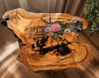 Handcrafted Olive Wood Epoxy Side Table with Real Flowers – Live Edge Rustic Coffee Table – Unique Resin Accent Table