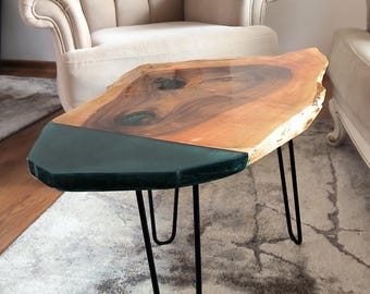 Handmade Walnut Coffee Table: Forest Green Epoxy Resin, Glossy Finish