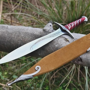 Handmade D2 Steel Fantasy Sword: Collectible Display with Leather Scabbard