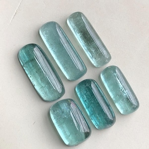 17 CT’s Blue tourmaline cabochons lot