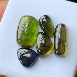 22.50 CTs Tourmaline cabochons lot