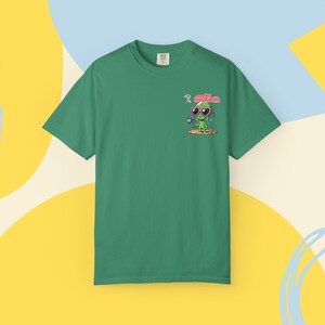 Too Hot for Earth Alien T-Shirt - Funny Summer UFO Graphic Tee