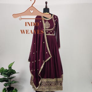 Beautiful Zari Embroidery Anarkali Long Gown, Pakistani Flared Purple Traditional Indian Festive Ethnic Wear Wedding Maxi Dress for Women