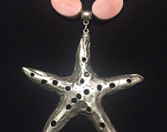 Starfish pendant necklace