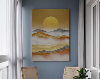 Può includere: Una grande opera d'arte su tela rettangolare raffigurante un paesaggio con un sole dorato, montagne e strati di arancione, giallo e grigio. L'opera è esposta su una parete blu, con due sedie di legno davanti.