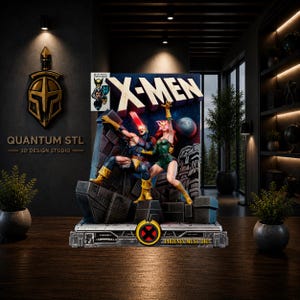 Pode incluir: Uma estátua detalhada dos X-Men impressa em 3D com Wolverine e Jean Grey. A base inclui o texto "Phoenix Must Die" e o logotipo dos X-Men. O fundo é um design de capa de quadrinhos com o logotipo dos X-Men.