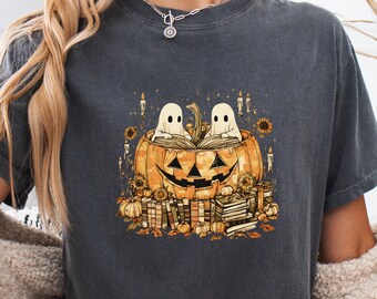 Ghosts Reading In Pumpkin Halloween Bookish Autumn Spooky Season T-Shirt