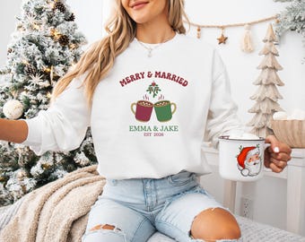 Sudadera Merry and Married, Sudadera navideña personalizada para parejas, Regalo para recién casados