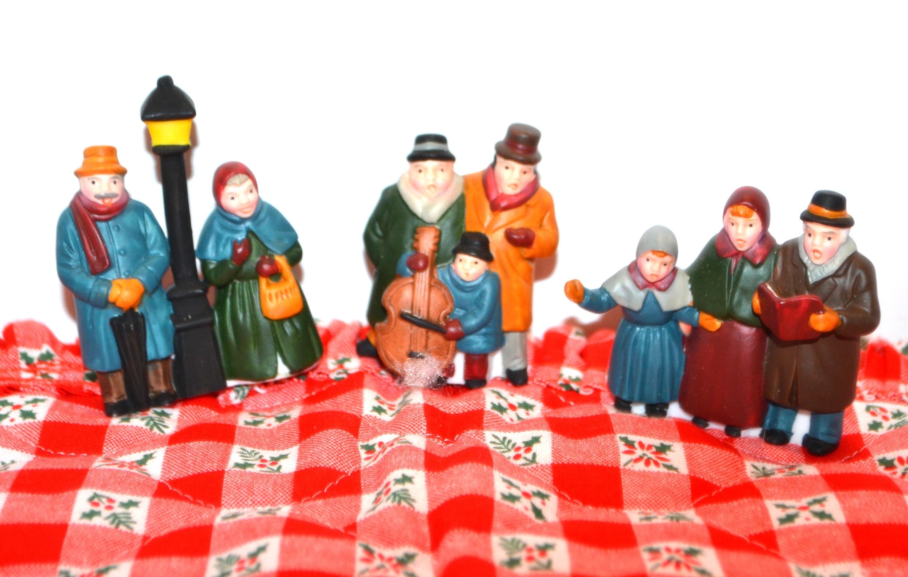 シンガポール旧 1980's Carolers Set of Three Department 56 - Etsy New Zealand