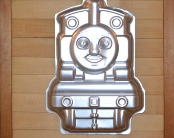 Thomas The Tank Front View Cake Mold