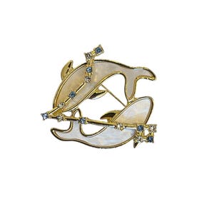 Sterling Silver Pisces Design Pin Brooch With Blue Diamond, Pisces