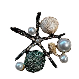 Ocean-Inspired Gold Starfish Brooch with Shell and Pearl Accents, Multicolor Crystal & Enamel Details, Handcrafted Nautical Statement Pin