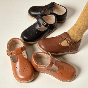 Children’s Genuine Leather Shoes – Retro Anti-Slip Baby Sandals – Soft Sole Toddler Shoes – Boys & Girls Casual Dress Shoes