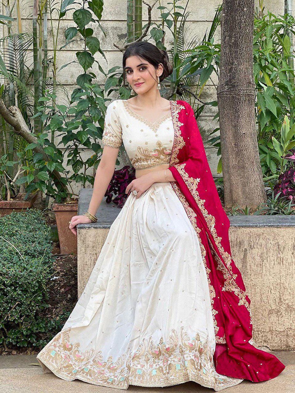 White Lehenga With Red Dupatta New Zealand