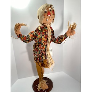 Annalee Doll - 30&quot; Scarecrow with Foliage print