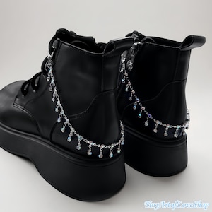 Accesorio de cadena de perlas para botas Martin, dijes extraíbles para botas, elegante joya de perlas para botas de combate, accesorios de moda para botas.