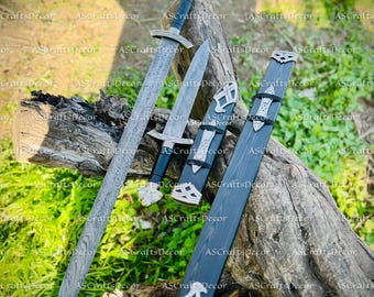 Juego de espadas vikingas hechas a mano, hojas de acero de Damasco forjadas a mano con vainas de madera al estilo nórdico.