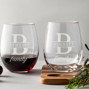 Personalized Stemless Wine Glass, Custom Engraved Wine Glass, Wedding Gift for Bridesmaid, Monogrammed Glassware, Custom Logo Glass Gift afbeelding 5