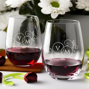Personalized Stemless Wine Glass, Custom Engraved Wine Glass, Wedding Gift for Bridesmaid, Monogrammed Glassware, Custom Logo Glass Gift afbeelding 6