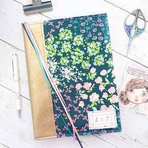 ESV Single Column Journaling Bible & My Creative Bible COVER with Prayer Pocket: RPC Wildflower Meadow