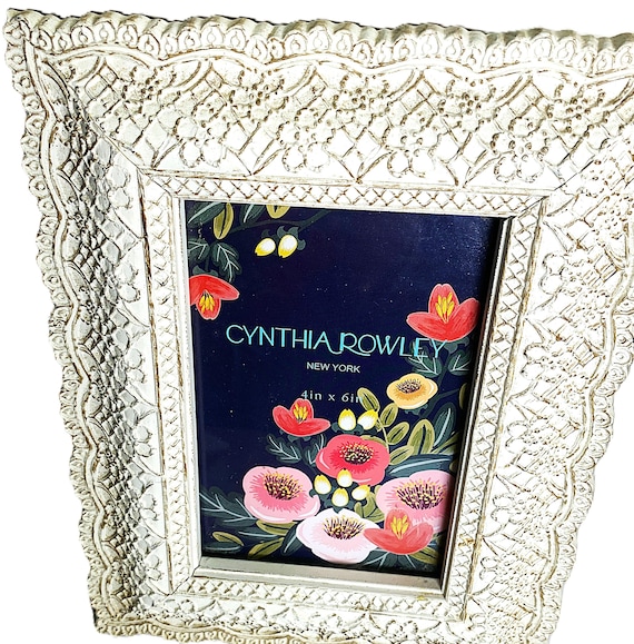 Cynthia Rowley Photo Frame: Ornate White & Gold Floral Easel