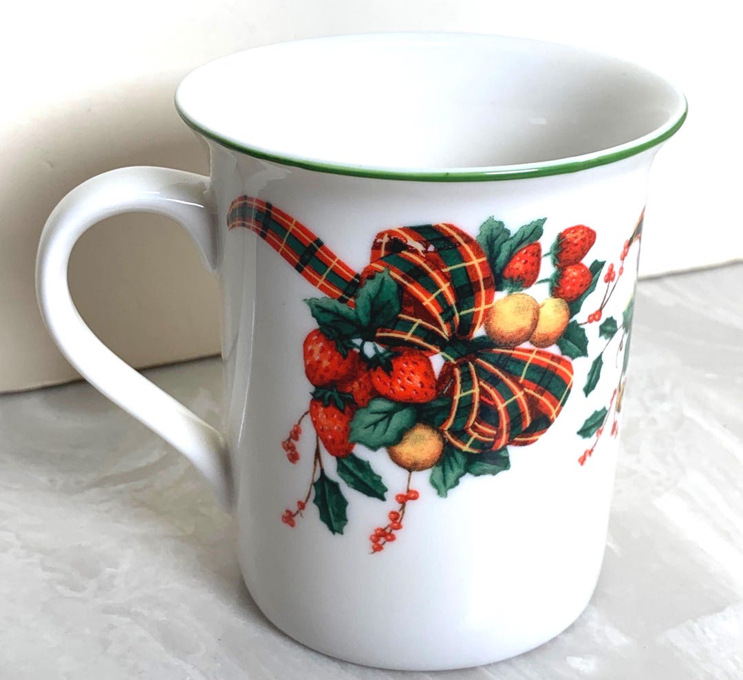 Vintage William James 4 2/8” Christmas Coffee Mug Fine Stoneware Tartan ...