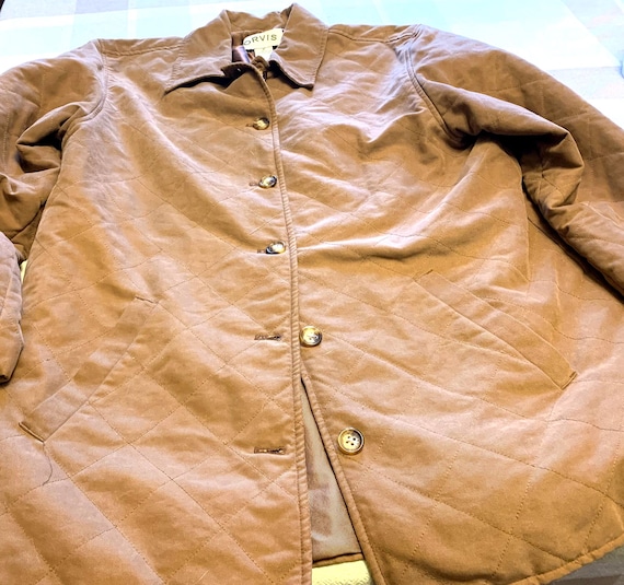 Orvis, Vintage women's Orvis Sporting Tradition Tan Quilted Barn Coat Size M Excellent Condition Collar Button Front