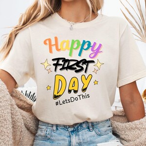 Hallo Erster Tag Shirt, Erster Tag Schul Outfit, Kindergarten Squad Lehrer Shirt, Geschenk für Lehrerin, süße Grundschule