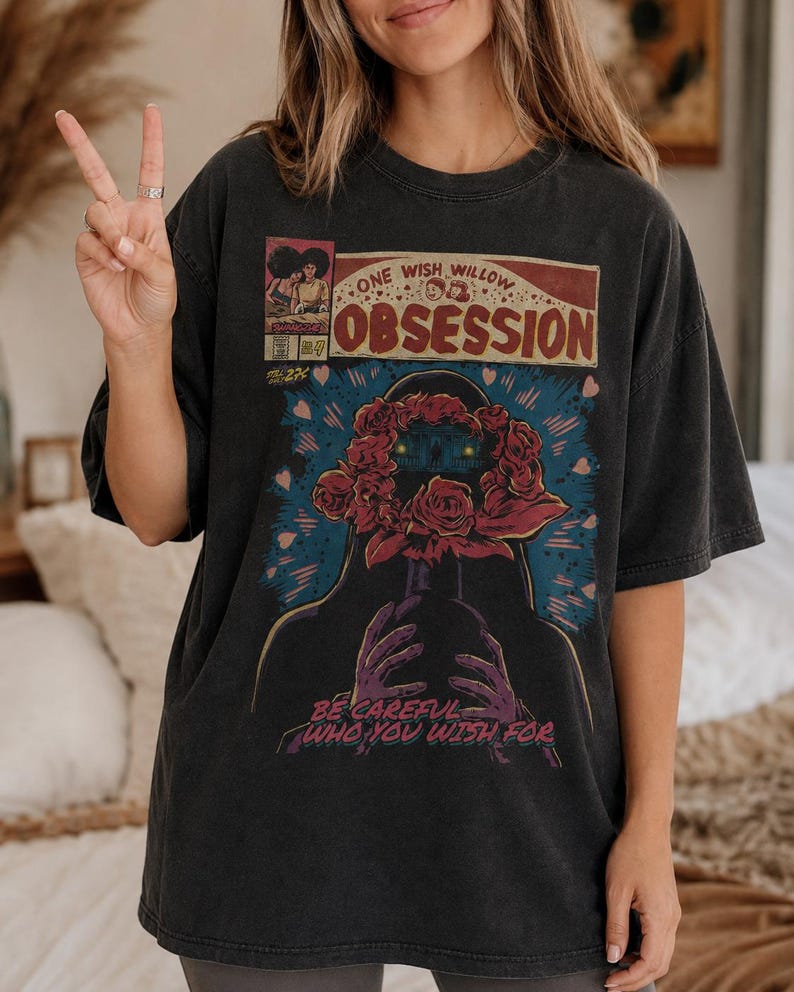 Obsession-Film-Shirt (2026), Gothic-Horror-Grafik-T-Shirt, doppelseitiges Comfort Colors-T-Shirt, Vintage-Thriller-Film-T-Shirt Bild 1