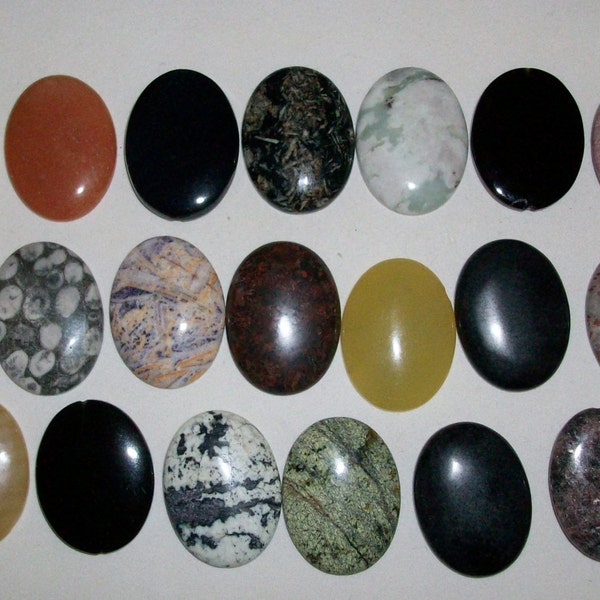 JEWELRY SUPPLIES CABOCHONS ** 20 Cabochons 30x40mm in size