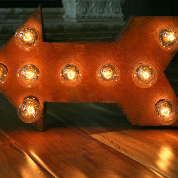 14" Long Vintage Recycled Rusty Metal -- Lighted Three Dimensional Arrow
